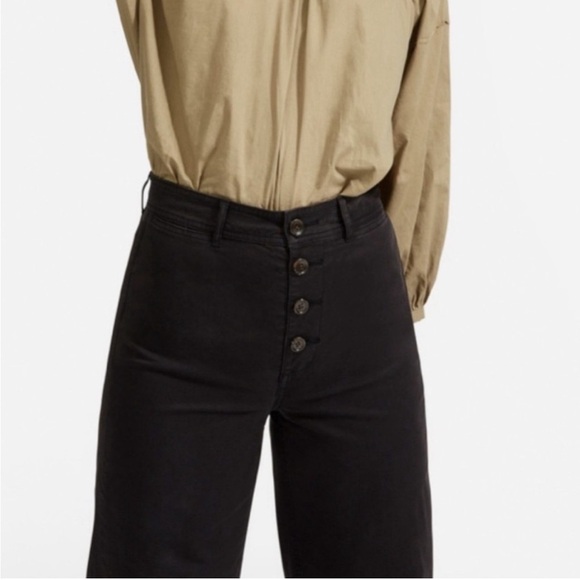 Everlane The Lightweight Button Fly Wide Leg High Rise Chino Pants in Black - Picture 4 of 10
